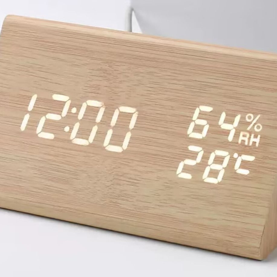 Simple Alarm Clock with Smart Voice Control and Silent Function led Wooden Clock Battery Wooden Clock Crafts Decoration USB Plug-in