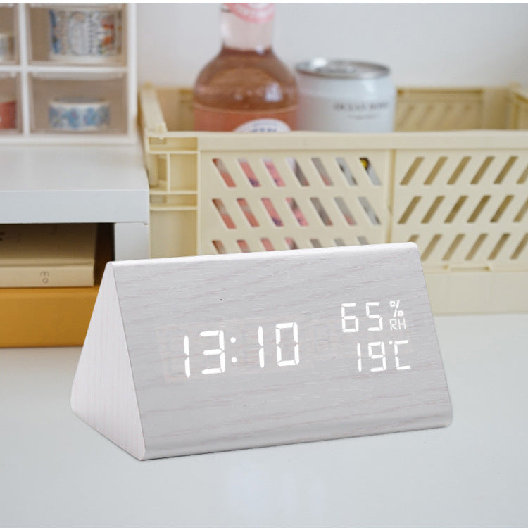 Simple Alarm Clock with Smart Voice Control and Silent Function led Wooden Clock Battery Wooden Clock Crafts Decoration USB Plug-in
