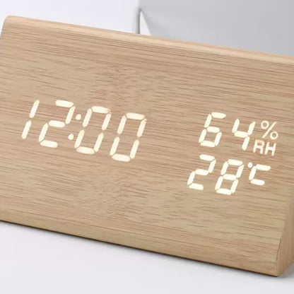 Simple Alarm Clock with Smart Voice Control and Silent Function led Wooden Clock Battery Wooden Clock Crafts Decoration USB Plug-in